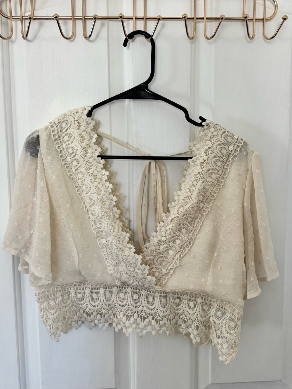 Boho Lace Trim V-Neck Crop Top - Cream